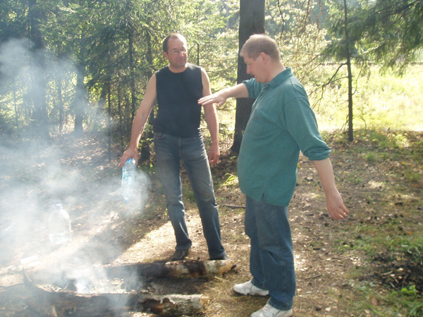 Творческий диспут о способах тушения костра.
