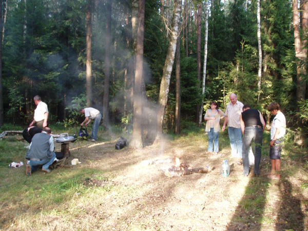 Окончание августовской «маевки». Костер потушен, мусор собран, шашлык съеден… Пора, увы по домам… Навстречу следующей «маевки»!