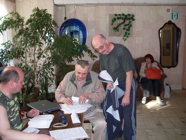 9.05. Рабочее заседание «штаба»: Лахтадырь А.И., Мадий А.А. и Смирнов С.А. 