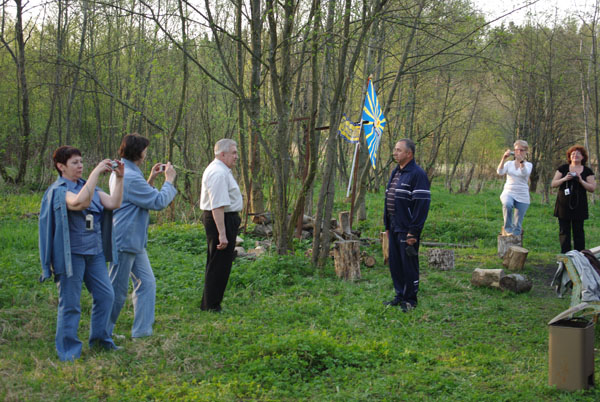 9.05. Докладывает ст. с-т (полковник запаса) Панкевич И.В. Фоторепортаж ведут: Е. Лахтадырь, Р. Коник, Т. Куликова и Л. Ермаковец. 