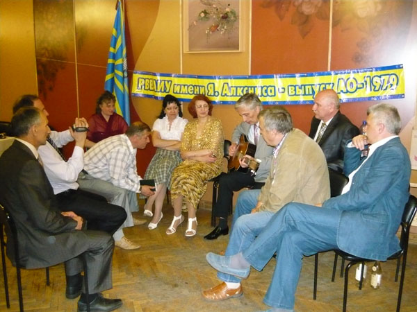 10.05. В перерывах 