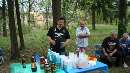 Бакланов около пайки