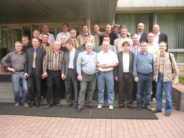 Первый ряд-Кондратьев, Дворецкий, Старченко, Владимиров, Коротков, Богданов, Шмонин, Иванов, Туленков, второй ряд-Косточко, Калюжный, Городянкин, Москвито, Леушин, Миронов, Соколовский, Глебов, Лукьян