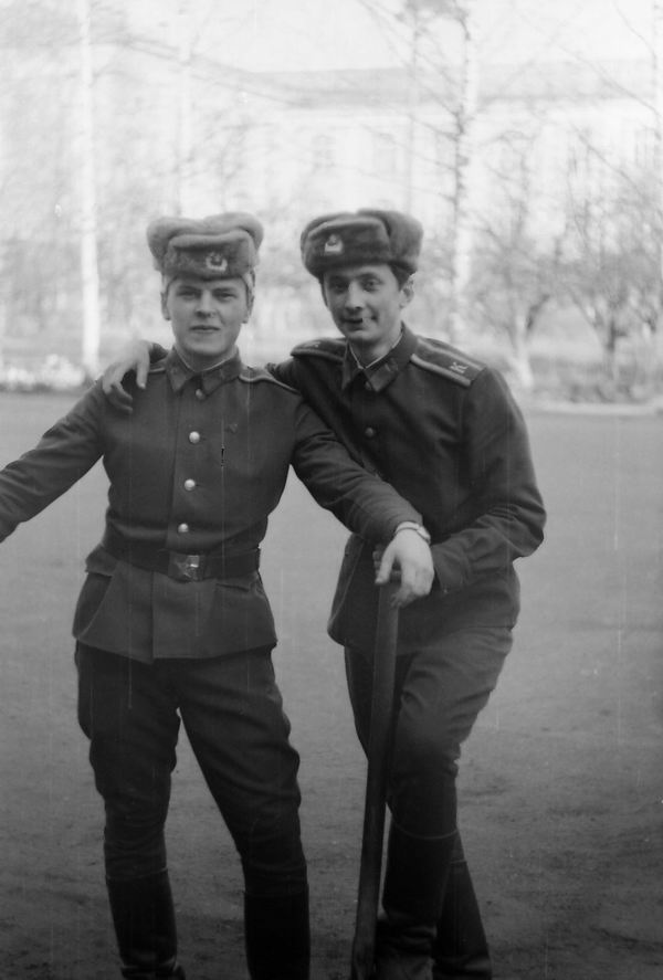 В.Барибас и В.Бугайченко 03.82г.