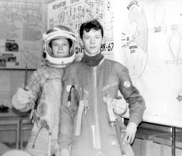 Сампо на 24 кафедре Г.Сокольчик и С.Тиунчик (пятая группа АО вып. 1987 г.)