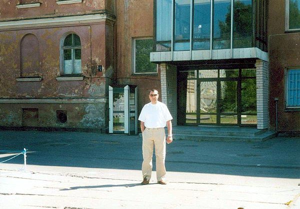 Внутри у КПП