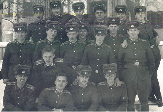 Паламарчук Саша, Викулов Игорь (буратино), Коля Петрашко (страх), Игорь Пиврик (аяврик), Мостяев Леша (слон), Савчук Володя (тормоз)
Рома Буравскаий, Новгородцев (сева), Андрей Храпов, Федоров (нос), 