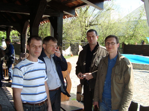 У рыбацкого подворья