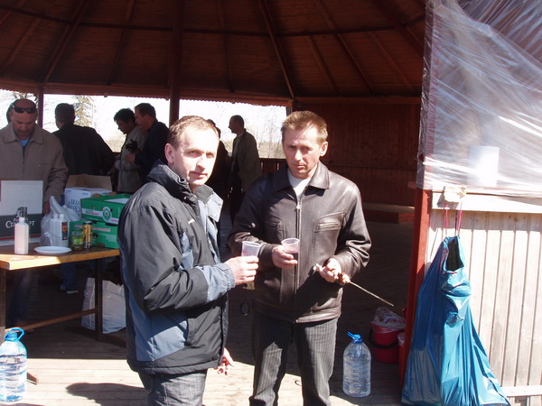 в стаканах под шашлык - явно не гранатовый сок