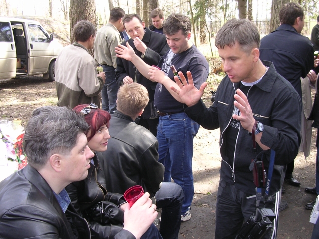 …и вот такую рыбину я поймал…