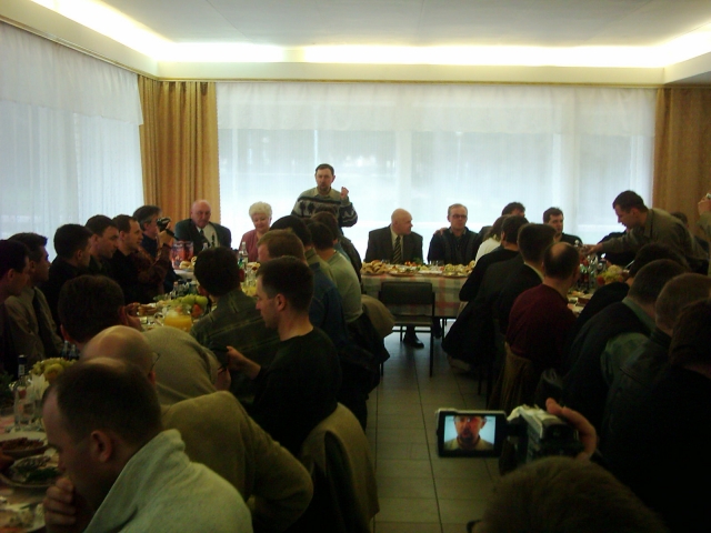 -… вот так мы старались вас воспитывать, поэтому такие хорошие и выросли…