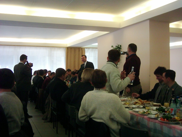 -… и никто не сказал нам в училище, как тяжело топтать бетонку в полку…