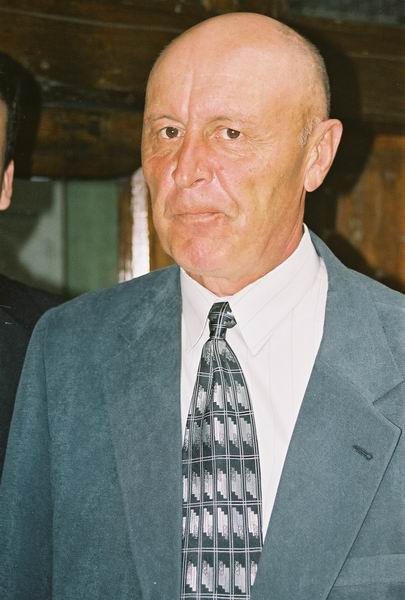 1 Мая, Подмосковье. Майор Тураев как всегда блистает офицерской выправкой. И годы здесь не помеха.