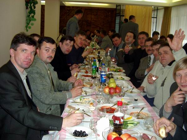 1 Мая, Подмосковье, банкет продолжается