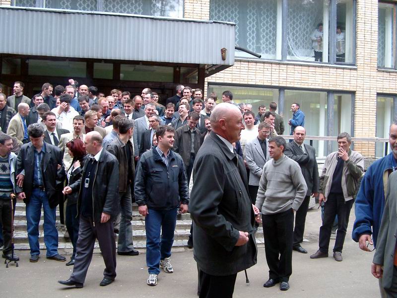 1 Мая, Подмосковье, перерыв в праздничном заседании, обмен впечатлениями продолжается