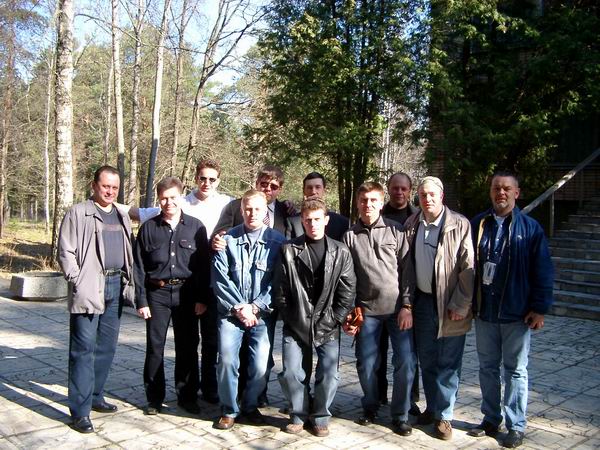 2 Мая, утро, почти без потерь 153 группа встречает восход солнца, только Андрей Шибин после того, как прокричал  в 7.40 утра «ПОДЪЕМ, на зарядку выходи» сбежал, чтобы не побили.